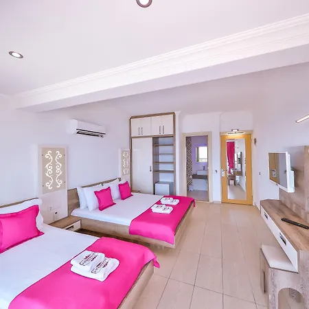 Ξενοδοχείο Hamarat 3*