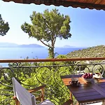 Hamarat Kaş